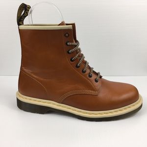 Dr. Martens 1460 Oak Analine 8-Eye Smooth NEW